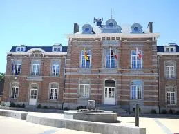 Rue de Jemeppe-S-Sambre avec camion vidange fosse septique, maisons en briques et ambiance typique du quartier belge